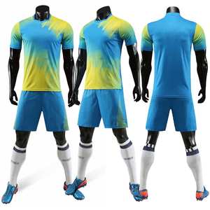 Nueva venta al por mayor 2025 Servicio OEM Conjunto completo de fútbol para hombres y mujeres Diseños personalizados Sublimación Ropa deportiva de fútbol Uniformes de fútbol - Product Image 5