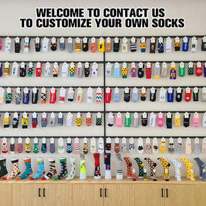 OEM 2026 CONCEPTION ET MAQUETTE GRATUITES Chaussettes d'automne personnalisées pour femmes fabriquées par TRIOTAKE INDUSTRY avec échantillon gratuit - Product Image 4