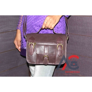 Nuevo bolso de hombro con pasaporte de cuero genuino Crunch Real personalizado, bolso de hombro hecho a mano - Product Image 1