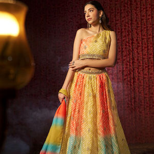 Nuevo diseñador Dulhan especial lentejuelas hilo bordado trabajo Lehenga Choli en colores brillantes para fiesta precio al por mayor disponible - Product Image 1