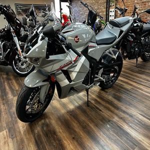 Qualité OEM authentique, moto double usage CBR600RR 2025 avec garantie d'un an KE - Product Image 1