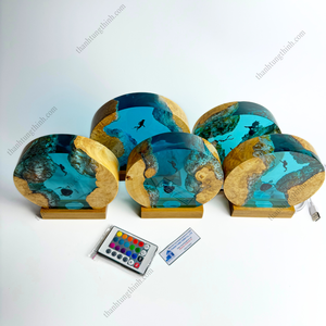 Lampe en bois mélangé et résine époxy artisanale fabriquée au Vietnam - Product Image 3