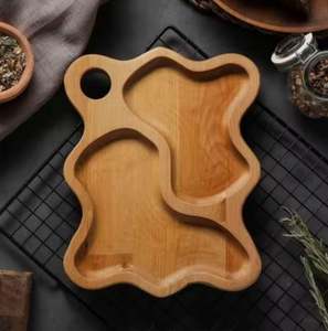 Nouvelle assiette décorative de Noël en bois pour servir des fruits secs au design moderne et unique - Product Image 2