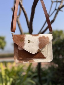 Bolso de Mano de Piel de Vaca Auténtica, Estilo Bohemio, Nuevo y Elegante, con Pelo, Multiusos para Mujer - Product Image 4