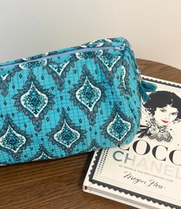 Turquoise Vintage Quilted Cotton Travel Case Zipper Closure Water Resistant Durable Eco-Friendly Large Customizable Cosmetic Use - Product Image 3