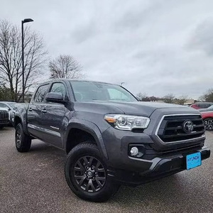 Toyota Tacoma 4x4 Pickup d'occasion avec sièges en cuir Moteur 3,5 L R20 Pneus Euro VI Norme d'émission Intérieur foncé - Product Image 1