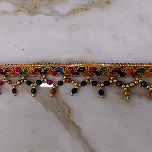 Rouleaux de dentelle brodée de la meilleure qualité pour robes de mariée et vêtements ethniques Production en vrac et conceptions personnalisées offertes - Product Image 1