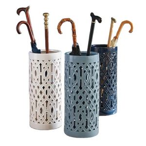 Porte-parapluies d'intérieur en métal et fer de grande taille Design moderne Porte-parapluie de ménage de forme ronde Décoration intérieure élégante - Product Image 1