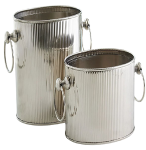 Cubo de hielo rústico de metal dorado antiguo con tapa de bola simple para bares domésticos. Disponible a precios de mayoreo. - Product Image 2