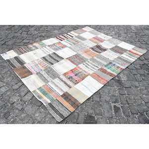 Grand tapis turc de 5,5 x 7,4 pieds, tapis vintage, tapis en laine gris et blanc à motifs patchwork - Product Image 3