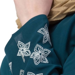 Vestido Abaya Cerrado de Punto para Otoño, para Toda Temporada, de Poliéster Antiestático, Grueso, Cálido, Elegante, de Alta Calidad para Mujeres Musulmanas - Product Image 5