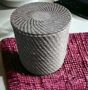 Panier de rangement à linge tissé Portable prix raisonnable avec couvercle nouveau Design panier à linge en osier Sabai panier d'herbe pour articles ménagers - Product Image 2