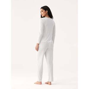 Conjunto de Pijama Personalizado Premium de Bambú Acanalado con Cuello en V y Manga Larga, Suave y Transpirable, Tejido con Estampado Personalizado y Cordón Ajustable para Otoño - Product Image 1