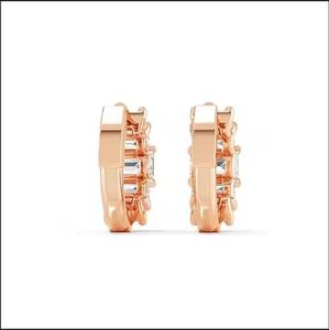 Pendientes de Diamantes Redondos en Oro Rosa de 14/18k, Perfectos para Uso Diario o como Regalo para Ella - Product Image 2