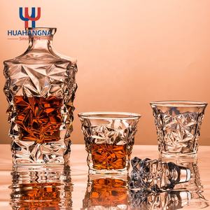 Carafe à whisky en cristal gravée et verre avec logo personnalisé dans une boîte cadeau en bois pour homme, <span class=keywords><strong>patron</strong></span>, père - Product Image 6