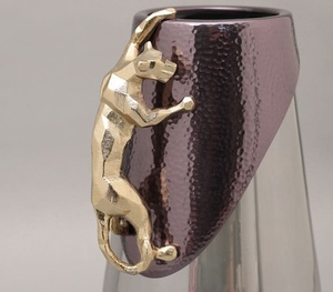 แจกันทรงสูง panthera แจกันโลหะทุบหรูหราเน้นดอกไม้แจกันดอกไม้สำหรับตกแต่งบ้านสำนักงานและโรงแรม - Product Image 3