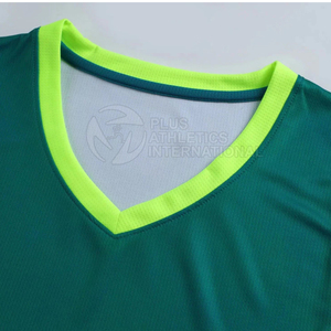 Tenue de sport pour hommes avec logo personnalisé uniforme de basket-ball OEM uniforme de basket-ball à séchage rapide personnalisé - Product Image 2