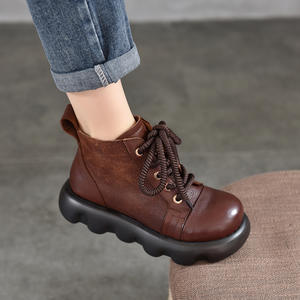 Bottes décontractées pour femmes, bottines plates à enfiler, bout rond, confortables pour le quotidien, avec semelle épaisse - Product Image 3