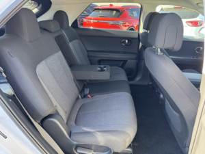 รถยนต์มือสอง สภาพดี ปี 2025 ฮุนได ไอโอนิค 5 SE รุ่นมาตรฐาน ระยะทางวิ่งปกติ - Product Image 6