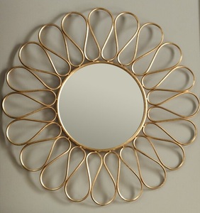 Espejo de pared de Metal tradicional de latón AK, acabado en oro, marco moderno atractivo, espejo de pared único para decoración de interiores del hogar - Product Image 4