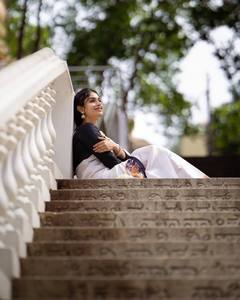 Saris ethniques traditionnels Saree magnifiquement conçu Premium Vichitra Red Label Saree fête et vêtements de mariage prix de gros - Product Image 2