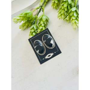 Boucles d'oreilles clous Navajo faites à la main en argent sterling et buffle blanc, serti clos, pour cadeau - Product Image 4