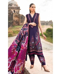 Robe musulmane modeste et décontractée de style abaya turque avec robes caftan et perles en satin - Product Image 1