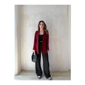 Giacca Blazer da donna con bottoni doppiopetto bordeaux - Product Image 6