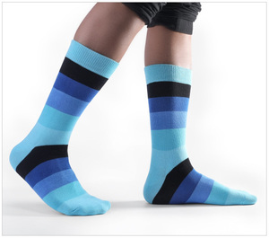 Bas de sport en coton éponge pour hommes, design personnalisé, MOQ faible, bas de sport blancs pour le basketball, bas de sport unisexes - Product Image 4