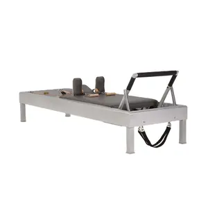 Fitnessstudio Reformer Pilates-Maschine aus Aluminium langlebiger Metallreformer Heimquellen Aluminium-Bett Klassischer Pilates-Reformer aus Aluminium