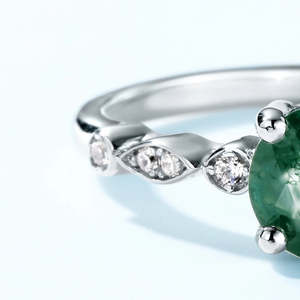 Bague de luxe exquise en or et en argent mousse verte aquatique unique pierre d'agate élégante et diamant style de mode de fiançailles fine - Product Image 3