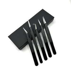 Pinzas de pestañas de acero inoxidable sostenibles japonesas profesionales personalizadas, herramienta de extensión de pestañas probada a mano con agarre fuerte negro - Product Image 6