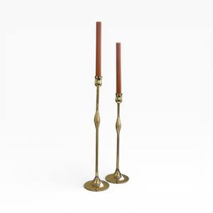 Par de Portavelas Altos de Metal Dorado con Tallo Delgado y Elegante y Base Redonda para Decoración de Mesa y Suelo de Lujo - Product Image 1