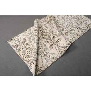 Alfombra Turca Vintage, Alfombra de 3.4x7.1 pies, Alfombra Blanca con Estampado Animal - Product Image 4