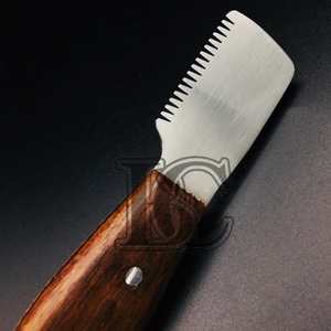 Cuchillo de rayas de alta calidad para pelo de mascotas, mango de madera de acero inoxidable sostenible, cuchillo de rayas para el cuidado a la venta de perros - Product Image 6