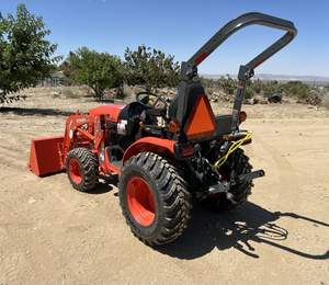 Avec chargeur frontal en stock prêt pour l'expédition maintenant - Product Image 4