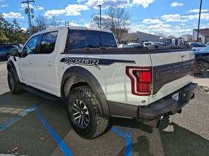 FORD F-150 RAPTOR SUPERCREW 4WD USADO, Volante a la Izquierda/Derecha - Product Image 4