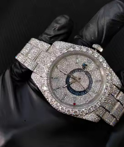 Reloj de Cuarzo Analógico para Hombre de Primera Calidad con Detalles de Diamantes Moissanite, Estilo Ejecutivo de Alta Gama, Moda para Fiestas - Product Image 1