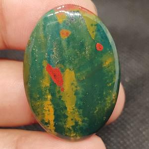La mejor calidad, cabujón de jaspe de sangre Natural UDGEMS, verde y rojo piedra preciosa, tamaño mixto para hacer joyas DIY o trabajo de Reiki/energía - Product Image 1