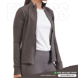 Vestes d'entraînement légères pour femmes personnalisables OEM Respirantes Extensibles dans les quatre sens Coupe-vent Séchage rapide Conception à capuche Logo frontal - Product Image 2