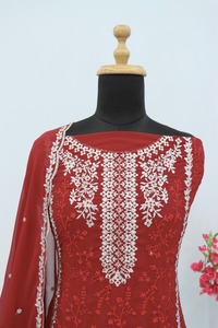 Elegante vestido de Georgette de imitación pesado con Moti y Stone Work Ideal para recepciones de fiestas formales y celebraciones festivas - Product Image 5