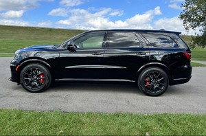 Doddge Duraango SRT Helcat 2021-hp V8 suralimenté 710 d'occasion certifié - Product Image 4