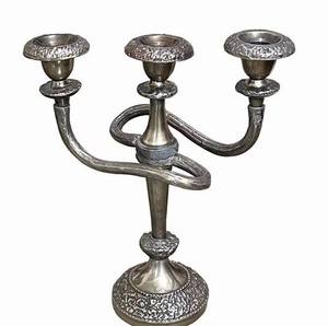 Candelabro decorativo de aluminio de calidad duradera, candelabro de diseñador hecho a mano más vendido, portavelas antiguo pulido - Product Image 1