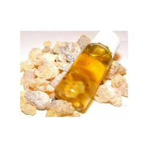 Huile essentielle d'encens pur de qualité supérieure de marque privée en gros au meilleur prix - Product Image 1