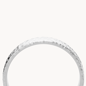 Bague de mariage martelée 4,5 mm - Product Image 5