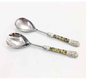 Nouvel arrivage Serveur de salade en acier inoxydable 18/8 de haute qualité Ensemble de couverts de restaurant de mariage Outils pour salade Argenterie Poignée en résine - Product Image 1