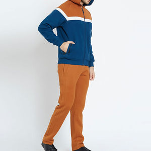 Slim Fit 2024 Tallas grandes Ropa al aire libre Entrenamiento Hombres Chándal Dos piezas Nuevo Jogging Wear Chándal Conjunto con color personalizado - Product Image 5