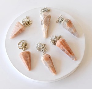 Pierre de lune pêche naturelle Cristaux d'oeil de tigre Pendule de radiesthésie à facettes Propriétés de guérison Souvenir Mascotte Vieux cristal Artisanat Thème - Product Image 4