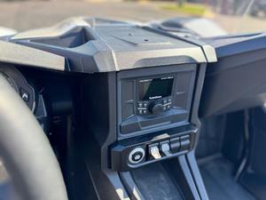 Motocicleta Triciclo ATV Slingshot S 2022 con Transmisión Automática por Eje y Bloqueo de Diferencial en Venta - Product Image 5