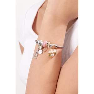 Bracelet long en acier avec breloques tendance 22 cm - Product Image 5